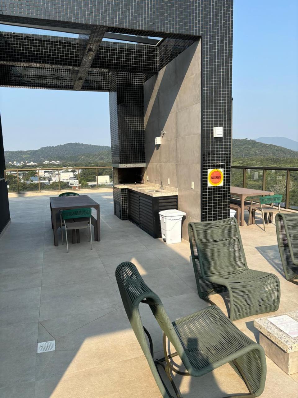 Apto Elegante com Localização Privilegiada e Rooftop incrível