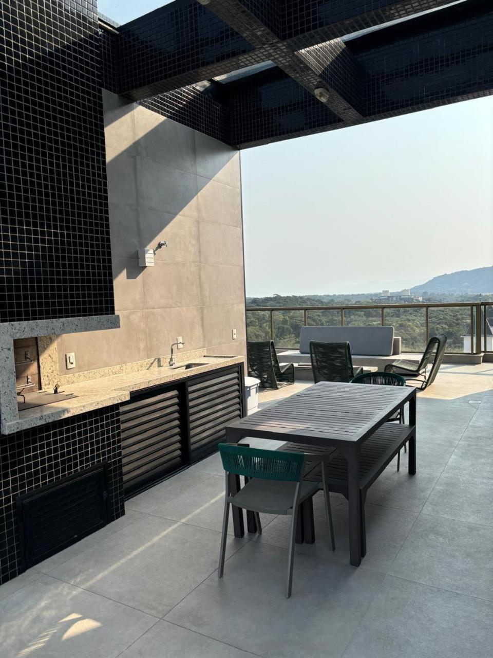 Apto Elegante com Localização Privilegiada e Rooftop incrível