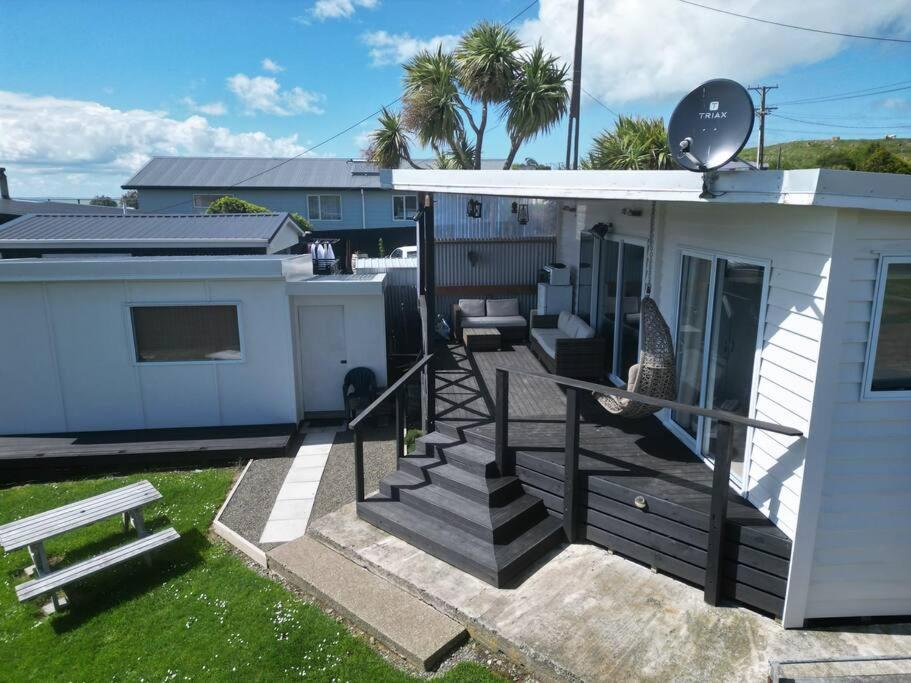 Rustys Riverton Retreat view 4