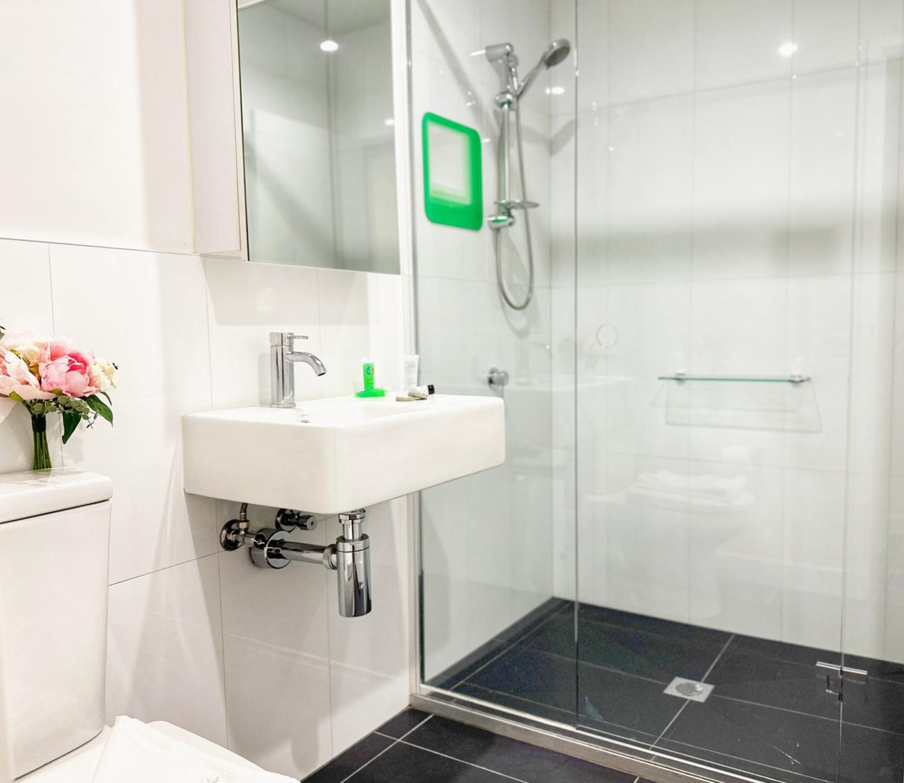 2Bed2Bath YarraRiver view by Convention and Exhibition