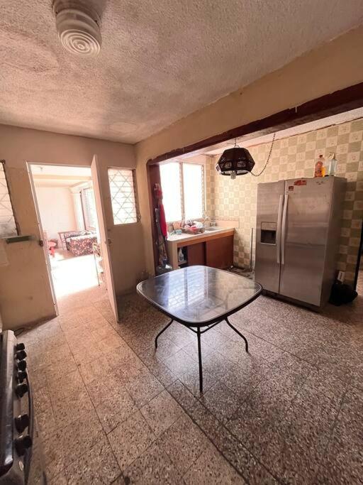 Casa grande ubicada en una zona residencial privada view 3