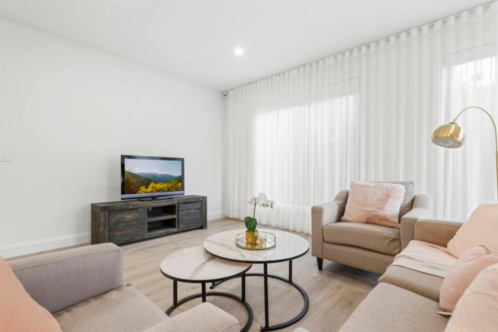 Entire House Stay in Springvale