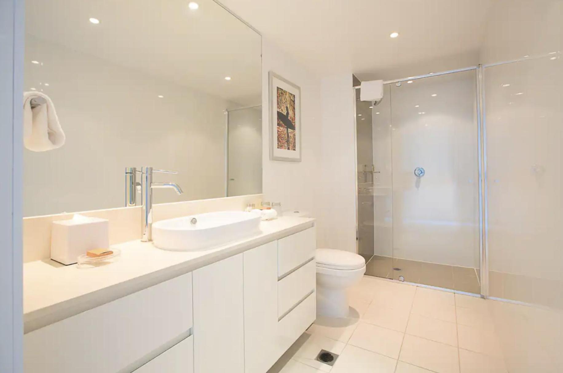 Beach Mountain View Sleeps 6 Surfers Paradise 2 Bed 2 Bath Circle on Cav & Hilton Surfers