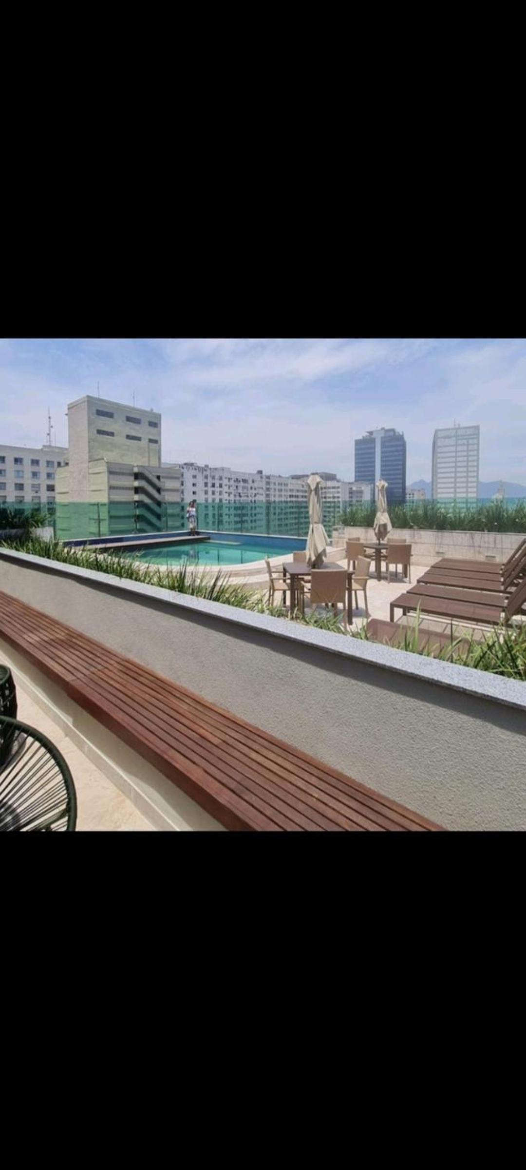 Flat Lux - com Piscina e Netflix
