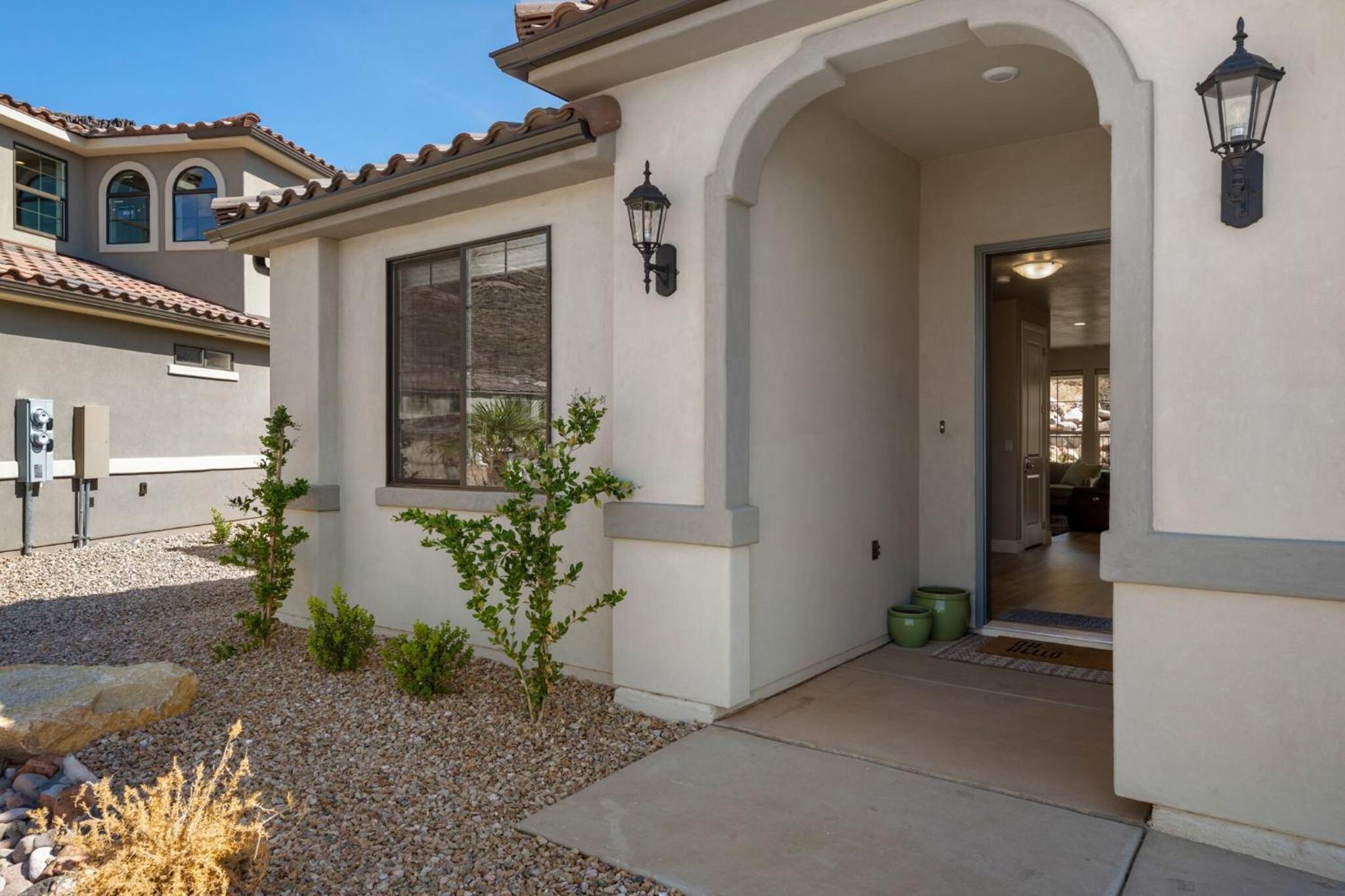 Sunnyside Retreat at Escondido townhouse view 2