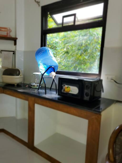 1Cozy, Smart TV 45-Netflix, Parking, BaguioFeels view 4
