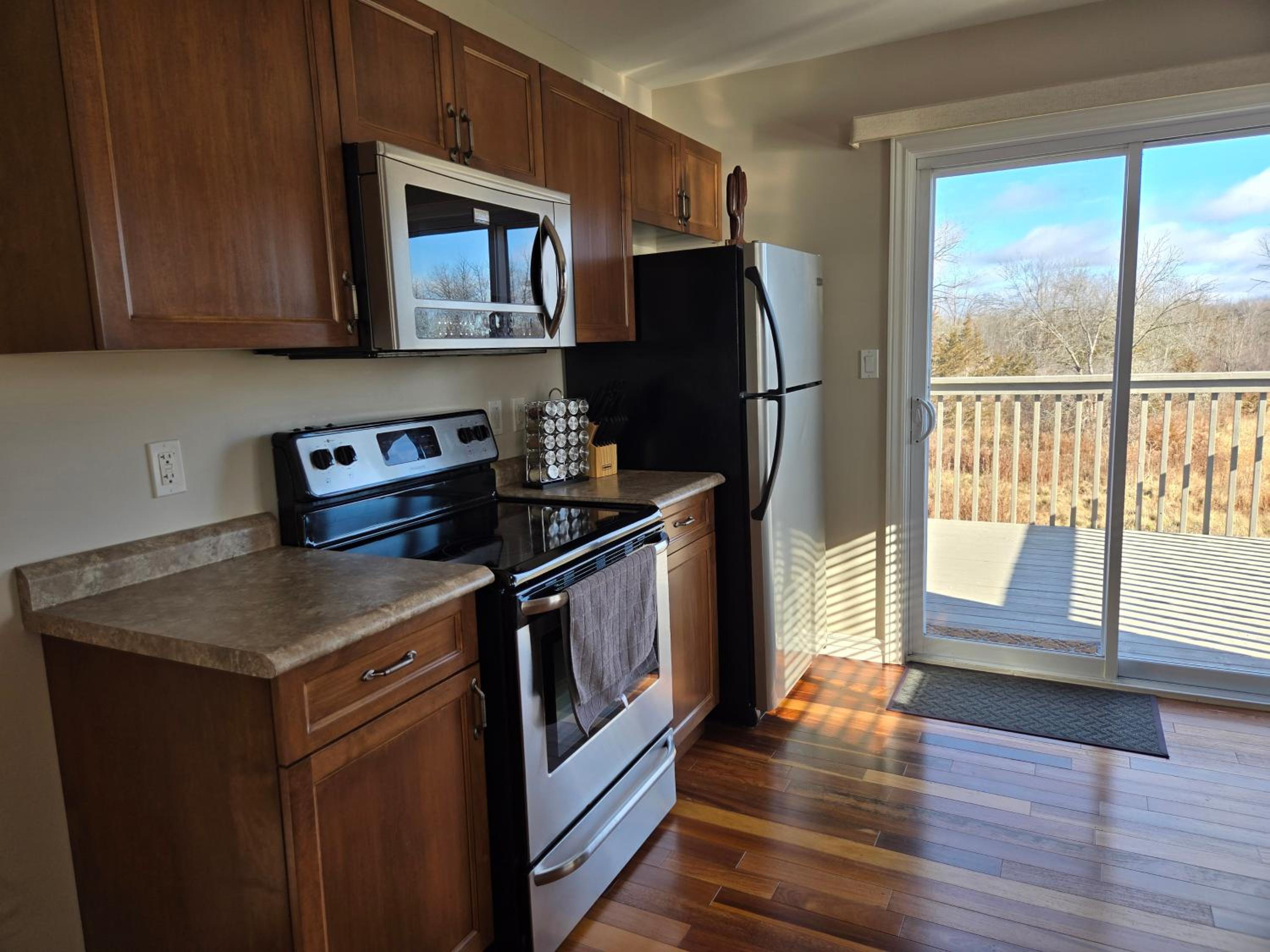 Belleville Vacations - Beautiful House 2 bedroom - Property Image 11