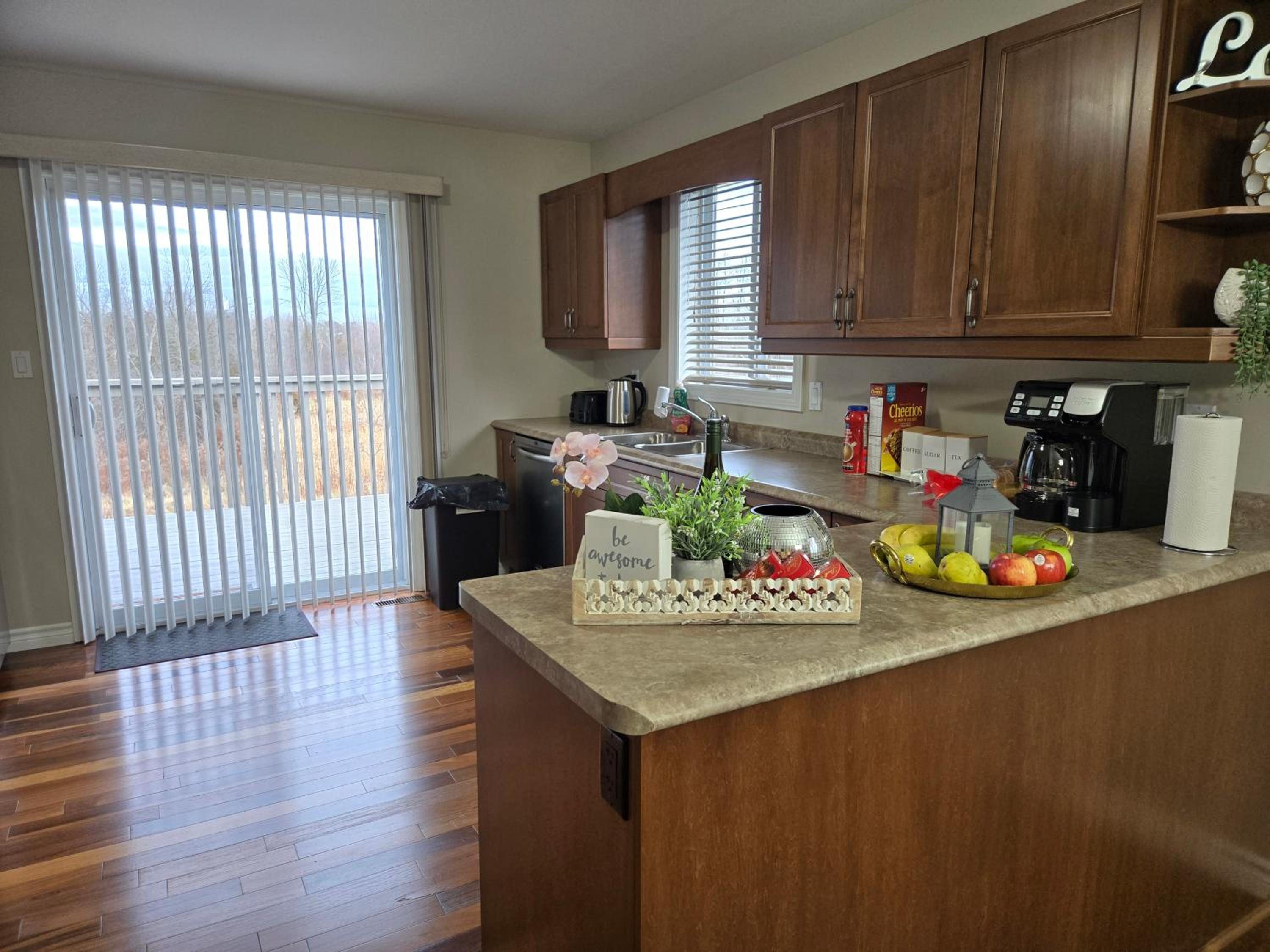 Belleville Vacations - Beautiful House 2 bedroom - Property Image 5