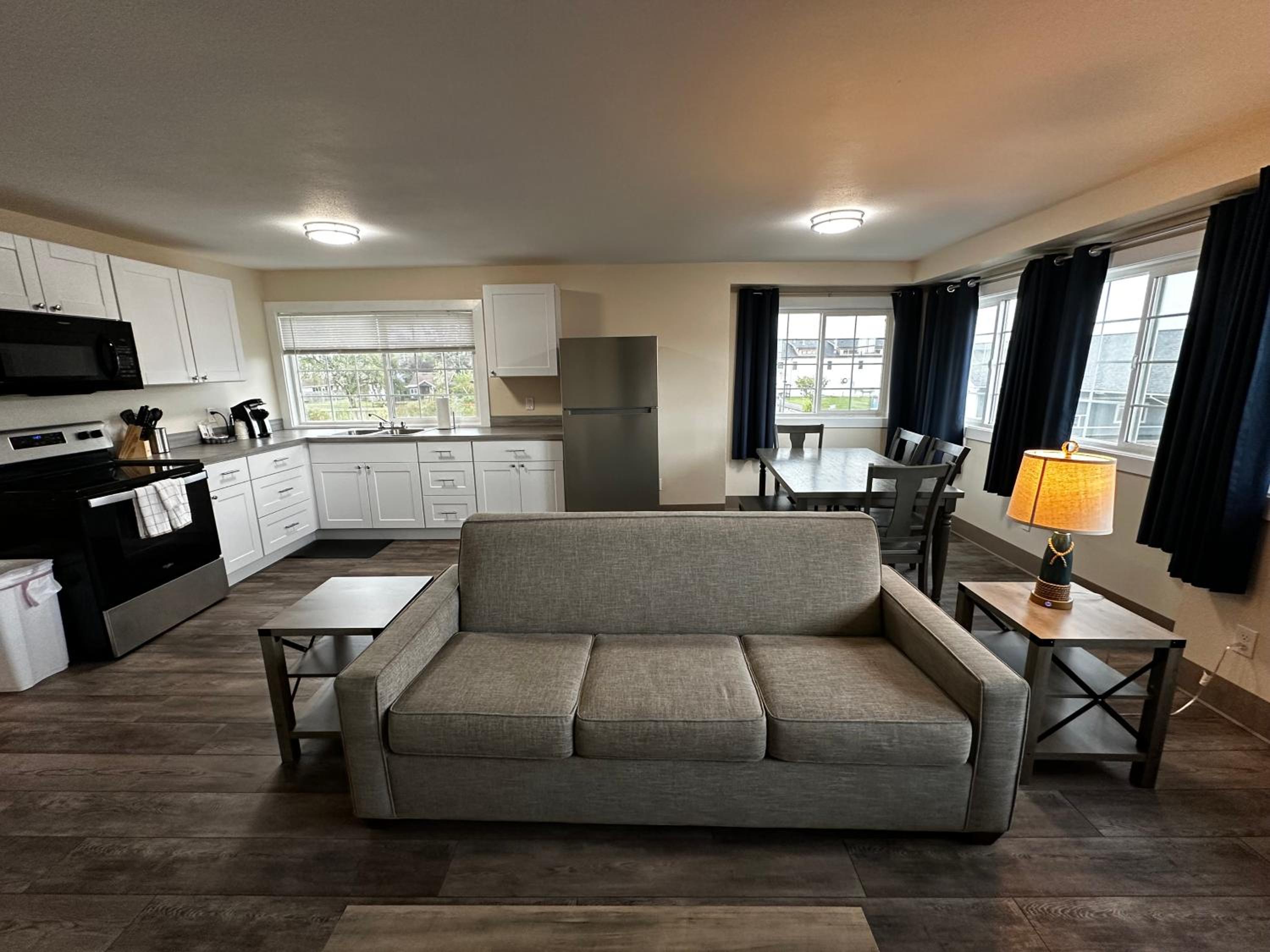 Coastal Inn and Suites
