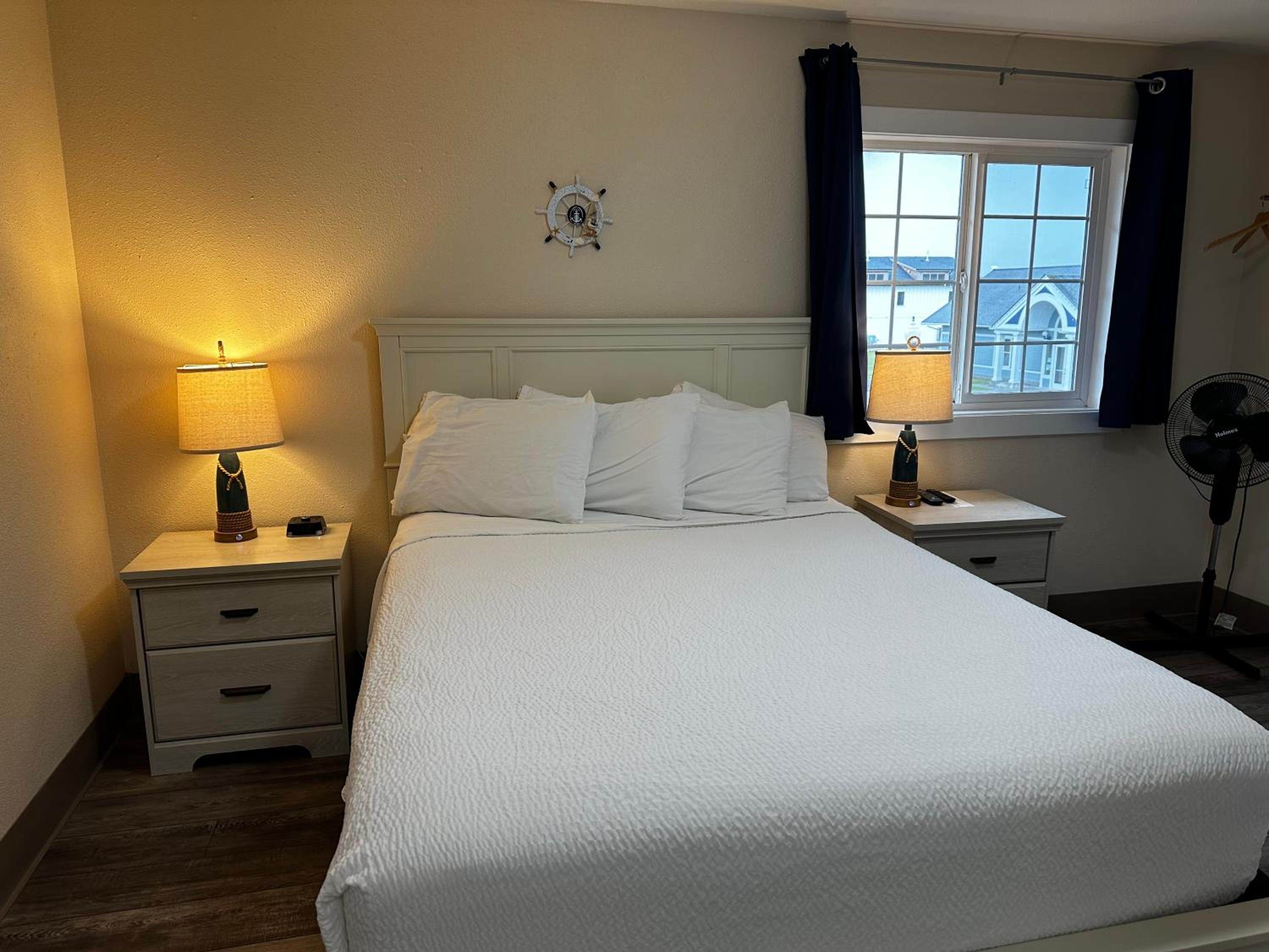 Coastal Inn and Suites