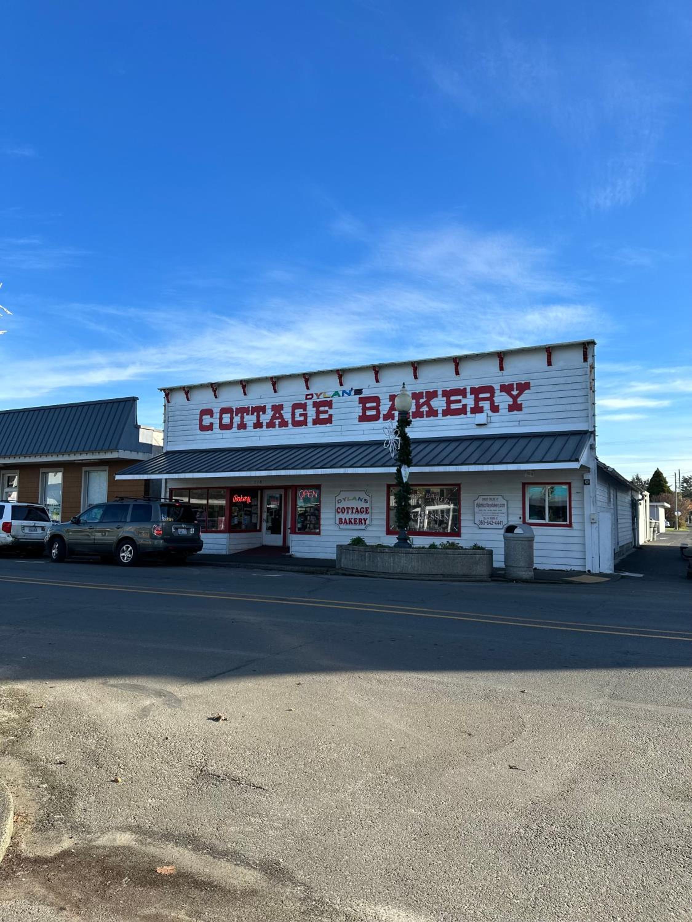 Coastal Inn and Suites