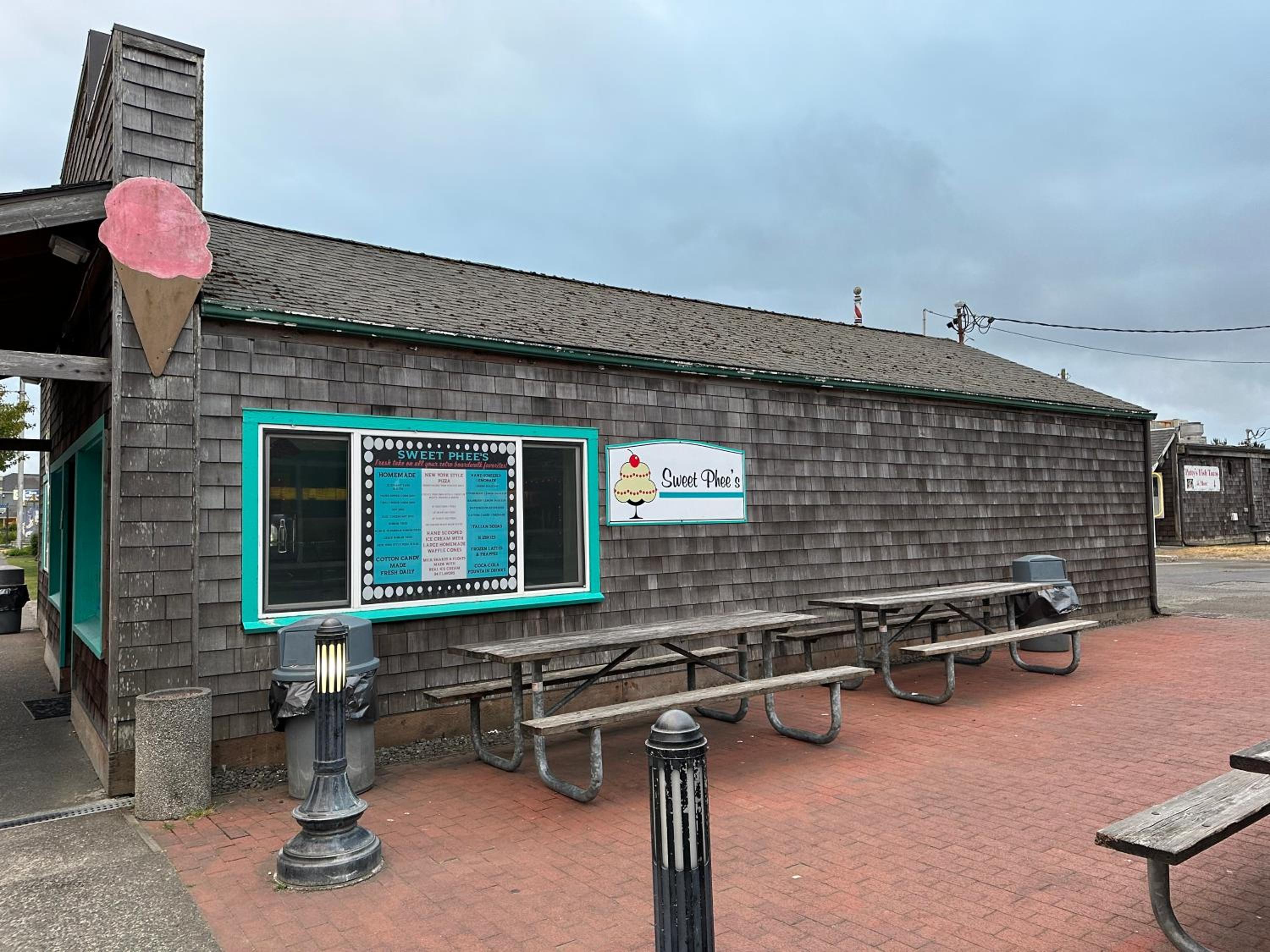 Coastal Inn and Suites