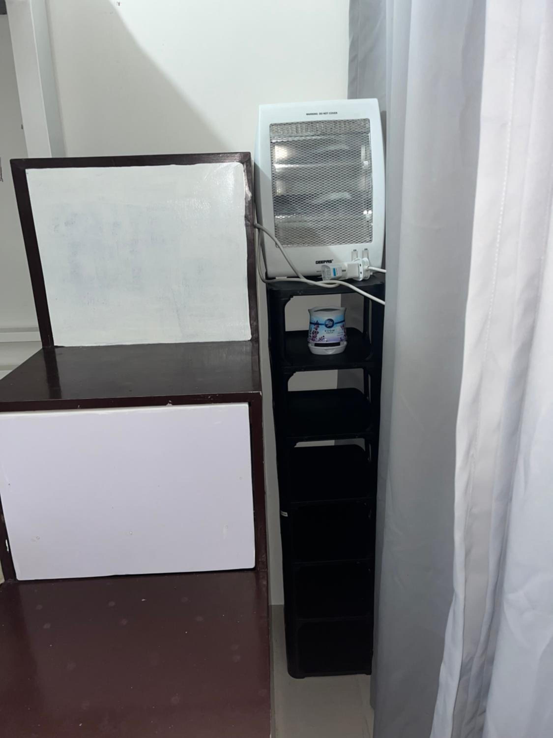 Entire unit with balcony at SMDC Field Residences, behind Sucat near NAIA view 3