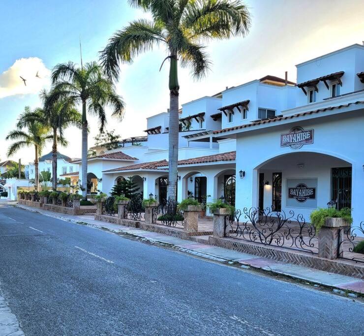 Vibe Residence Hotelstyle NO KITCHEN STUDIO close to beach