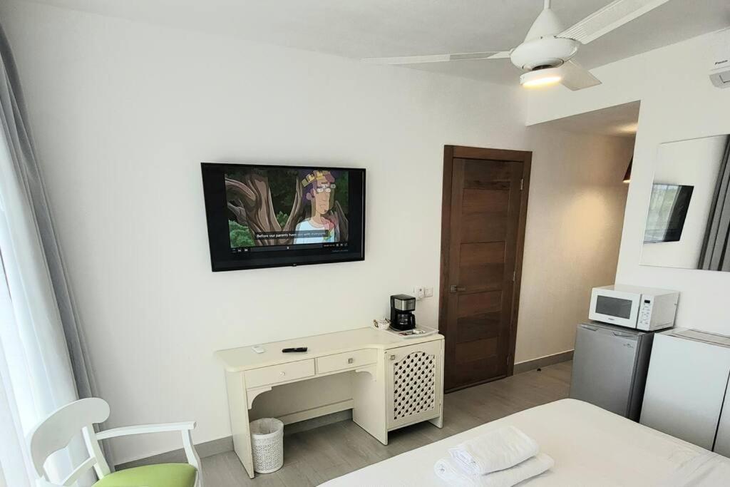 Vibe Residence Hotelstyle NO KITCHEN STUDIO close to beach
