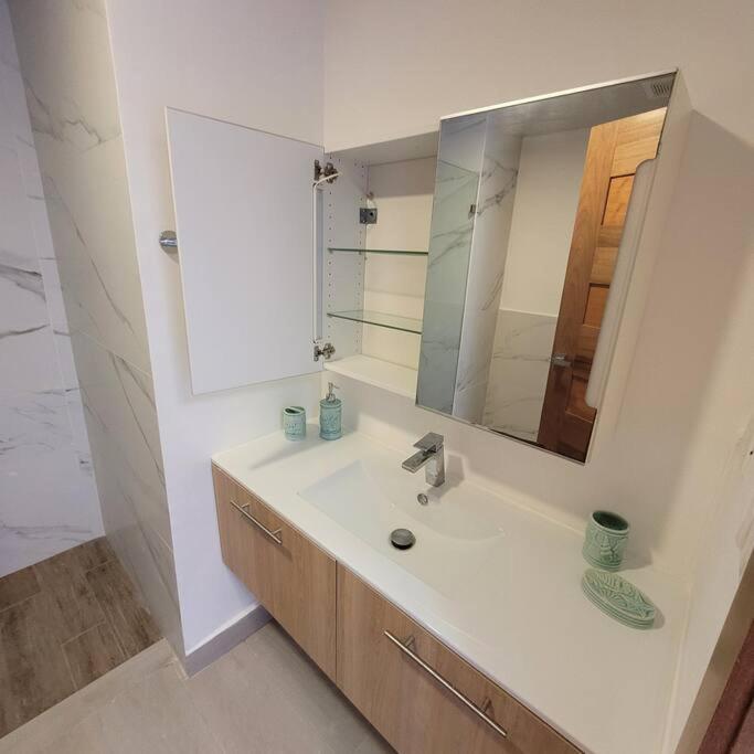Vibe Residence Hotelstyle NO KITCHEN STUDIO close to beach