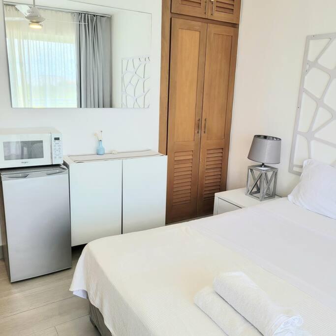 Vibe Residence Hotelstyle NO KITCHEN STUDIO close to beach