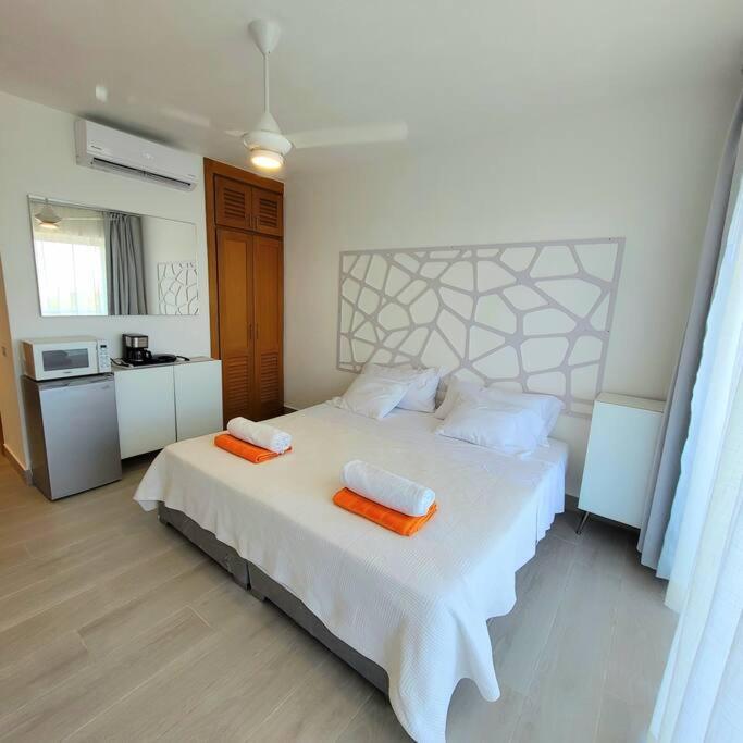 Vibe Residence Hotelstyle NO KITCHEN STUDIO close to beach