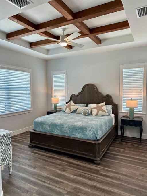 Seaside Boca with Pool an Fire Pit