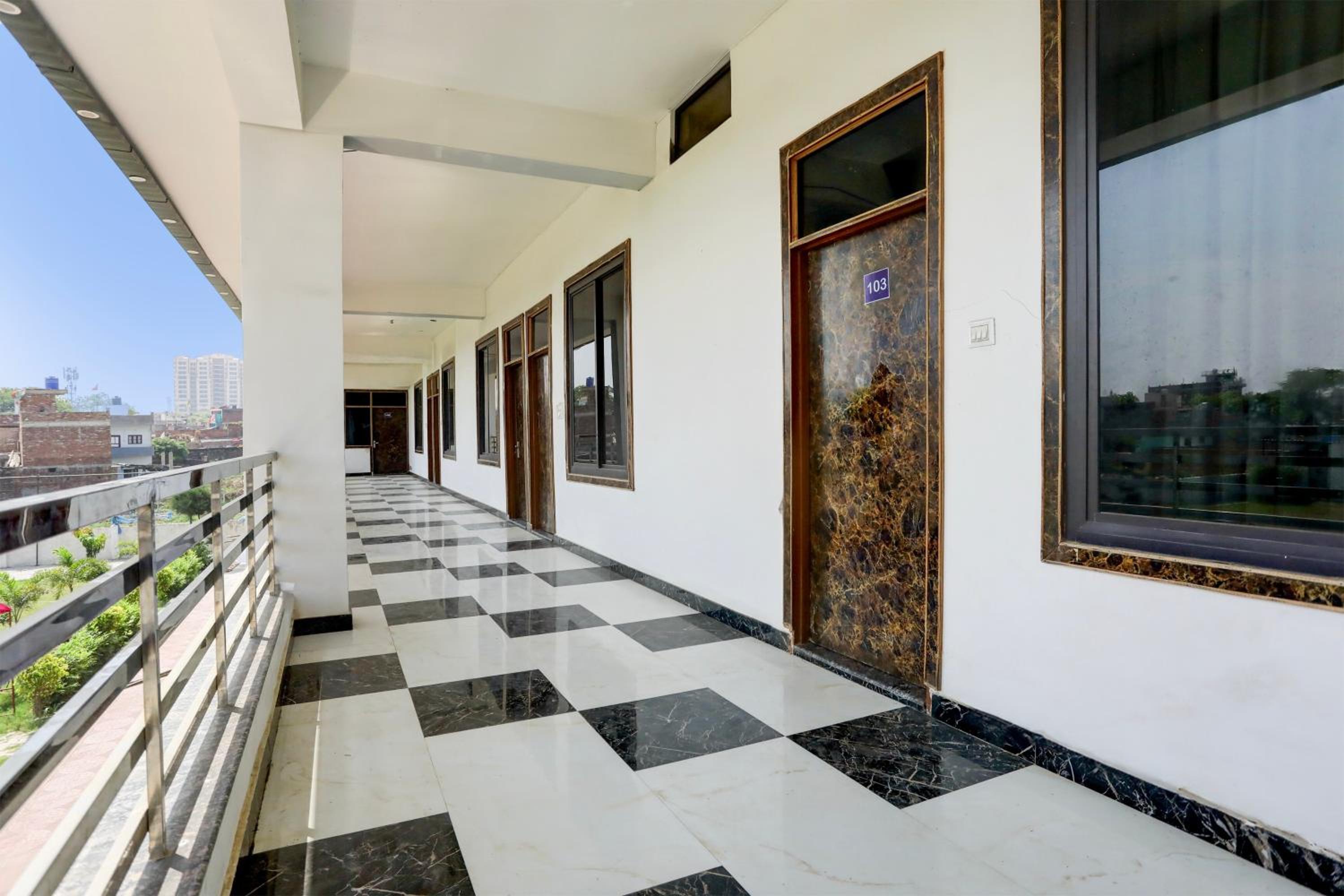 Photo 15