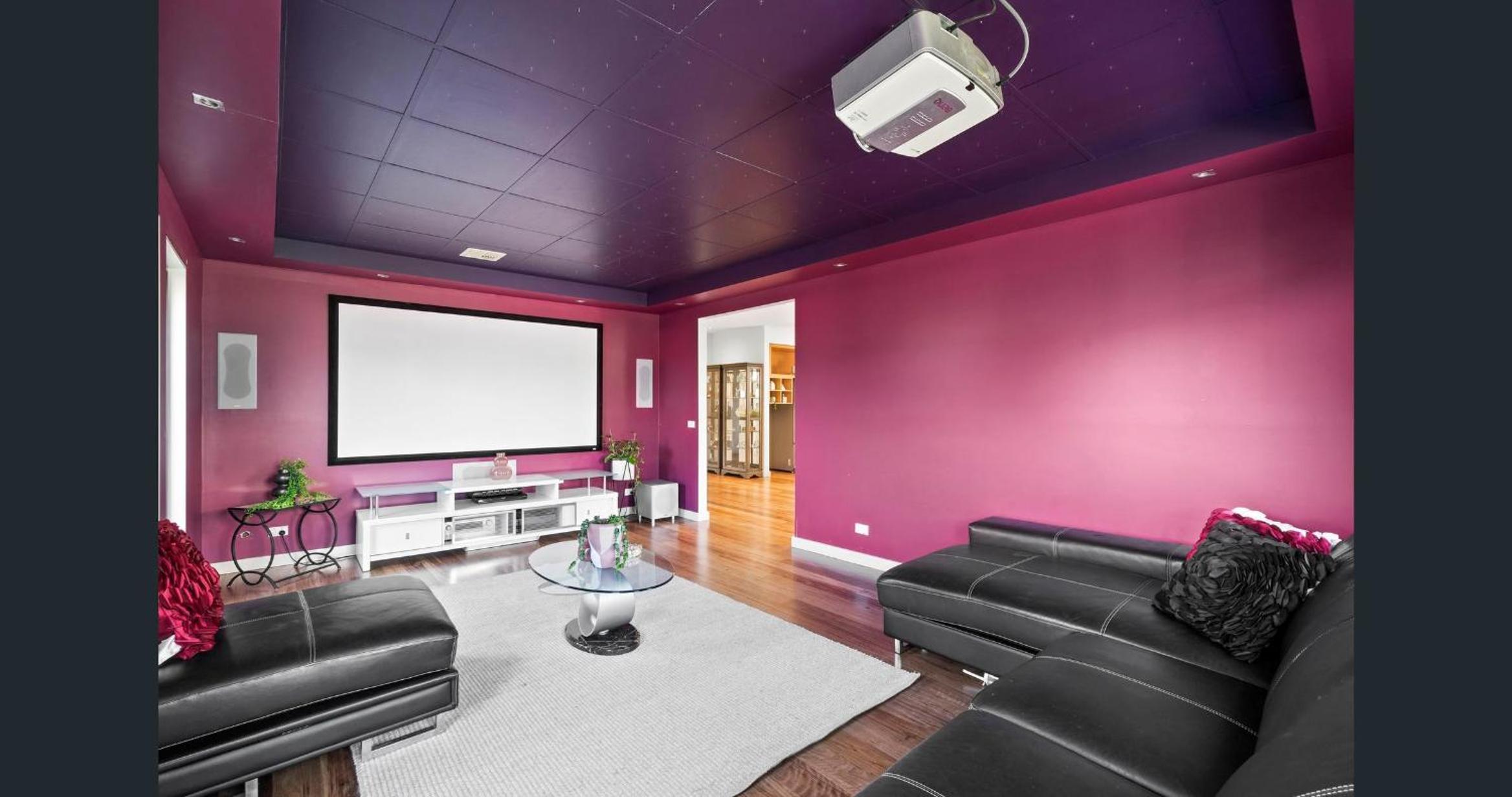 Home & Theatre, Golf, Highpoint