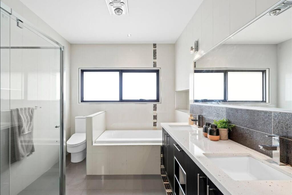 Home & Theatre, Golf, Highpoint