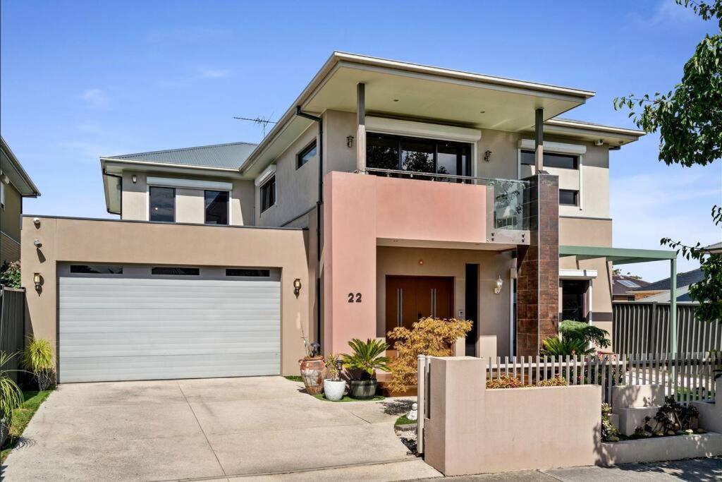 Home & Theatre, Golf, Highpoint