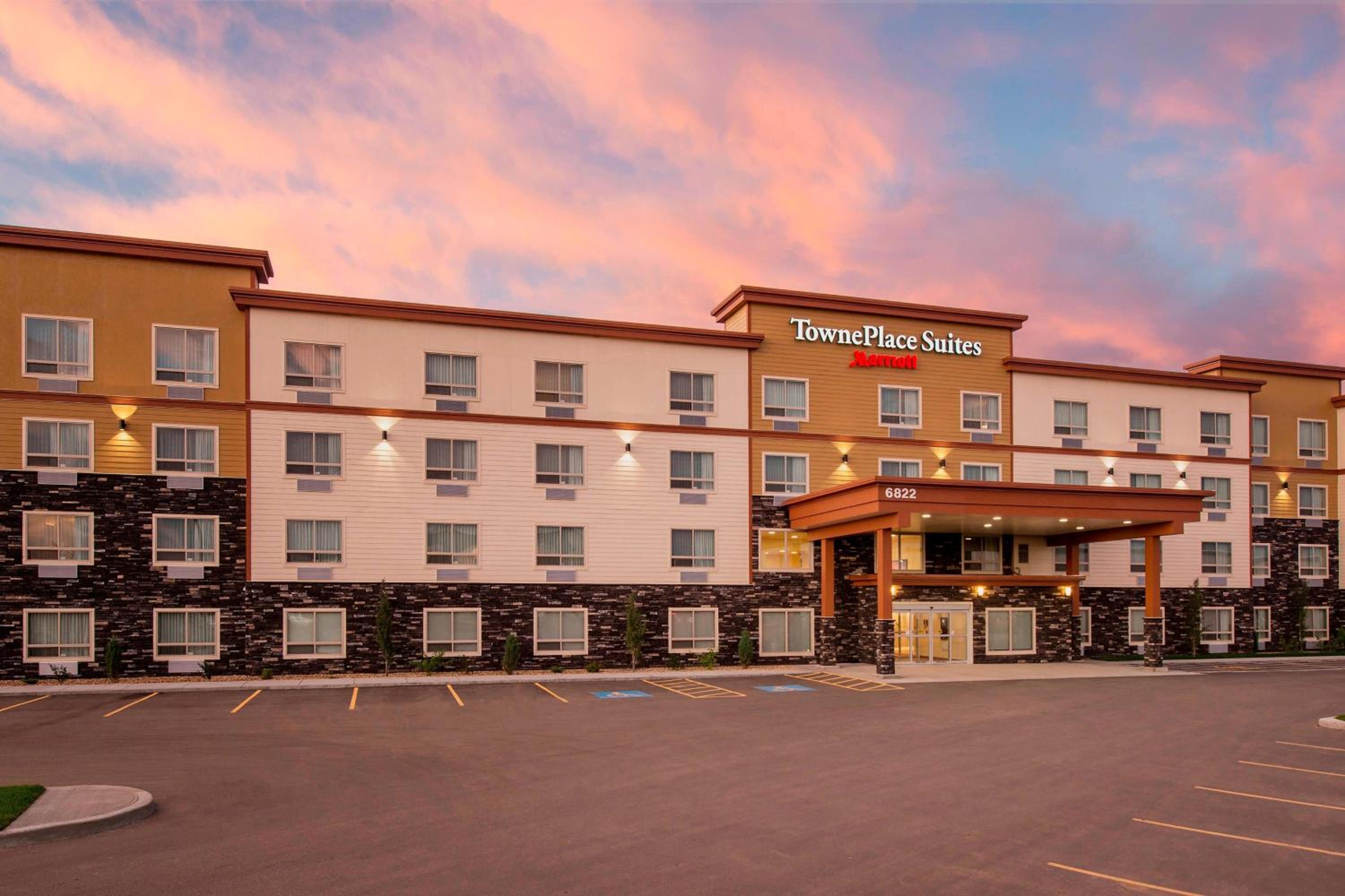 Red Deer Vacations - TownePlace Suites by Marriott Red Deer - Property Image 1