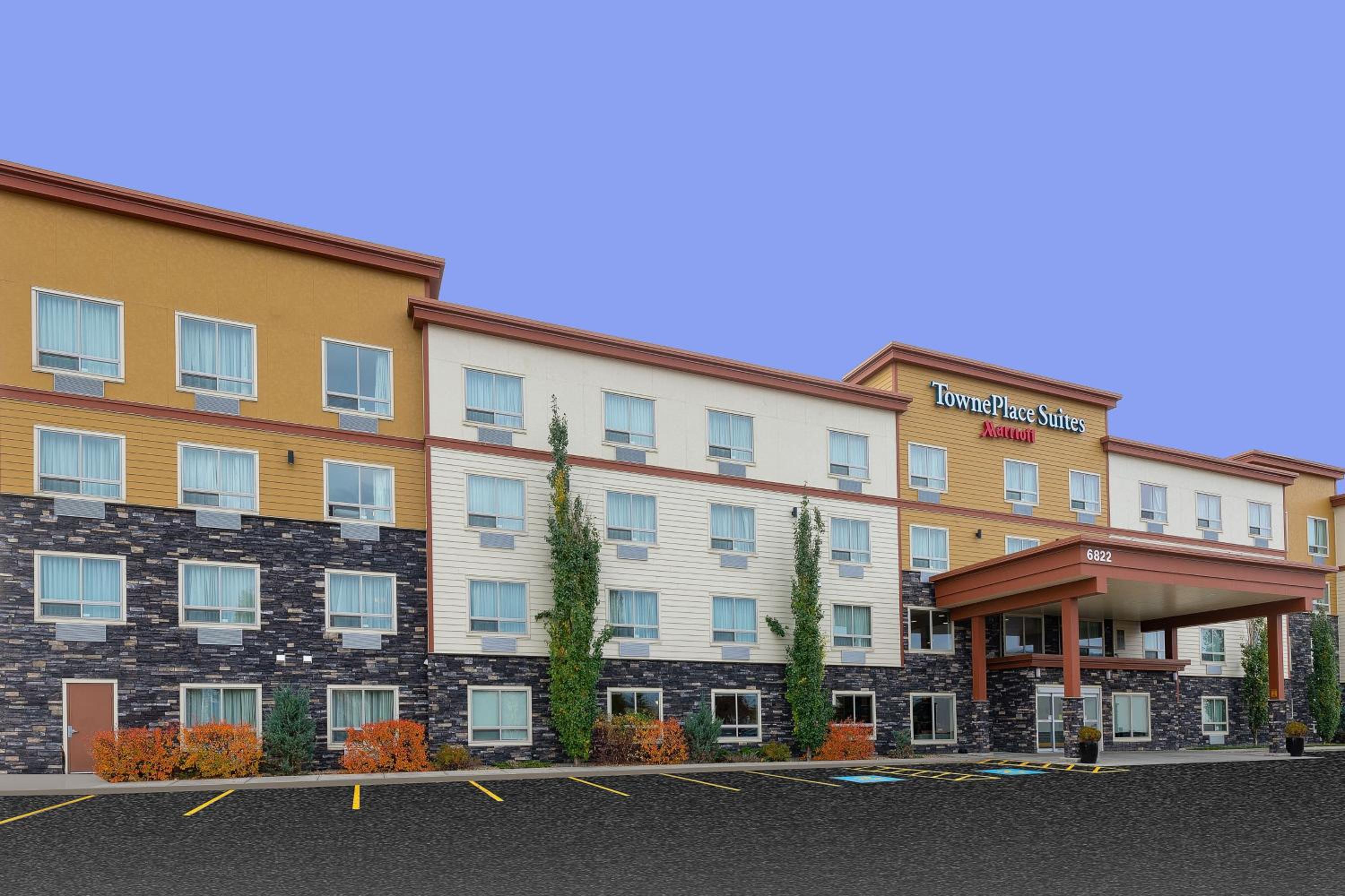 Red Deer Vacations - TownePlace Suites by Marriott Red Deer - Property Image 4
