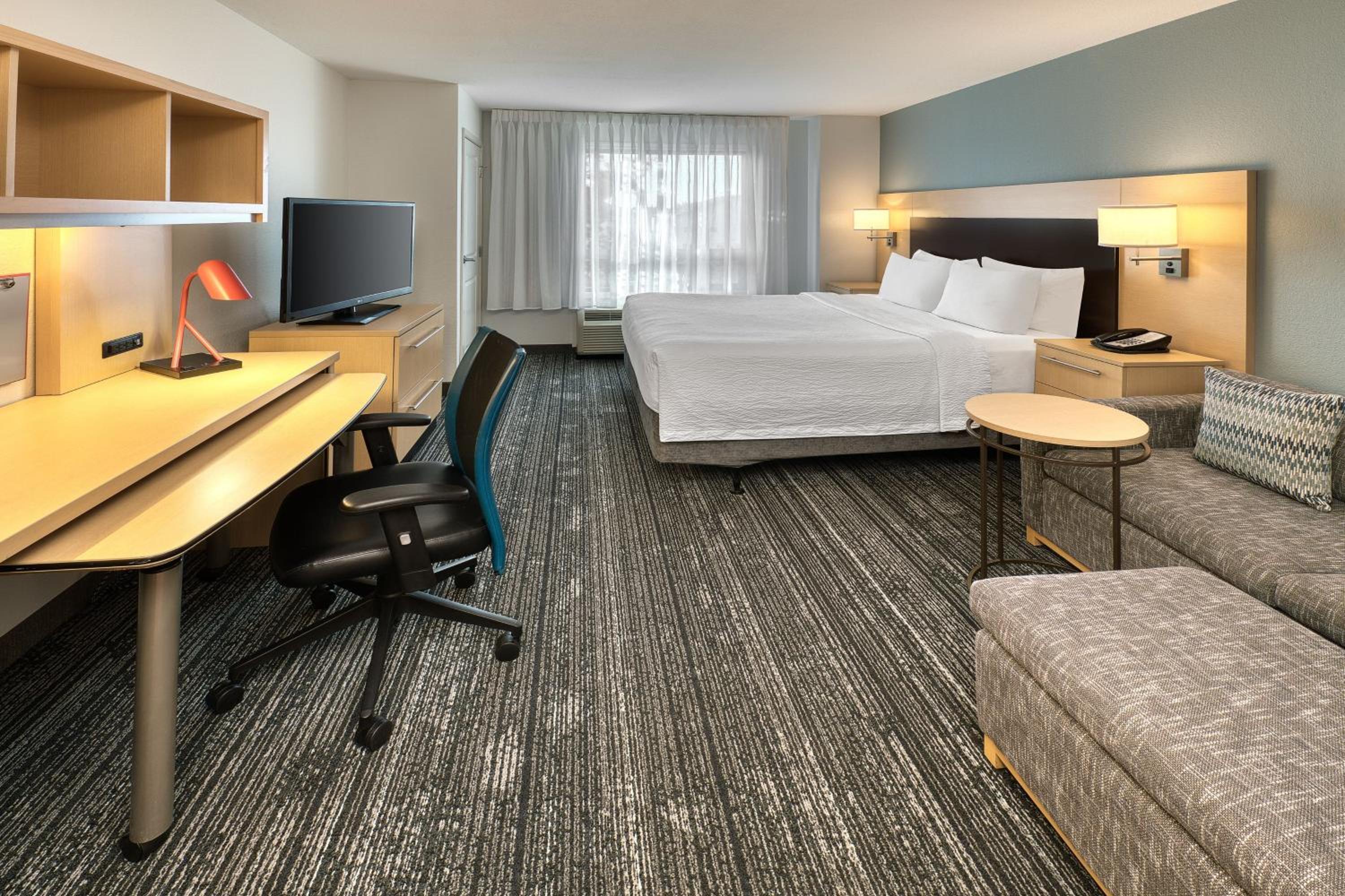 Red Deer Vacations - TownePlace Suites by Marriott Red Deer - Property Image 1