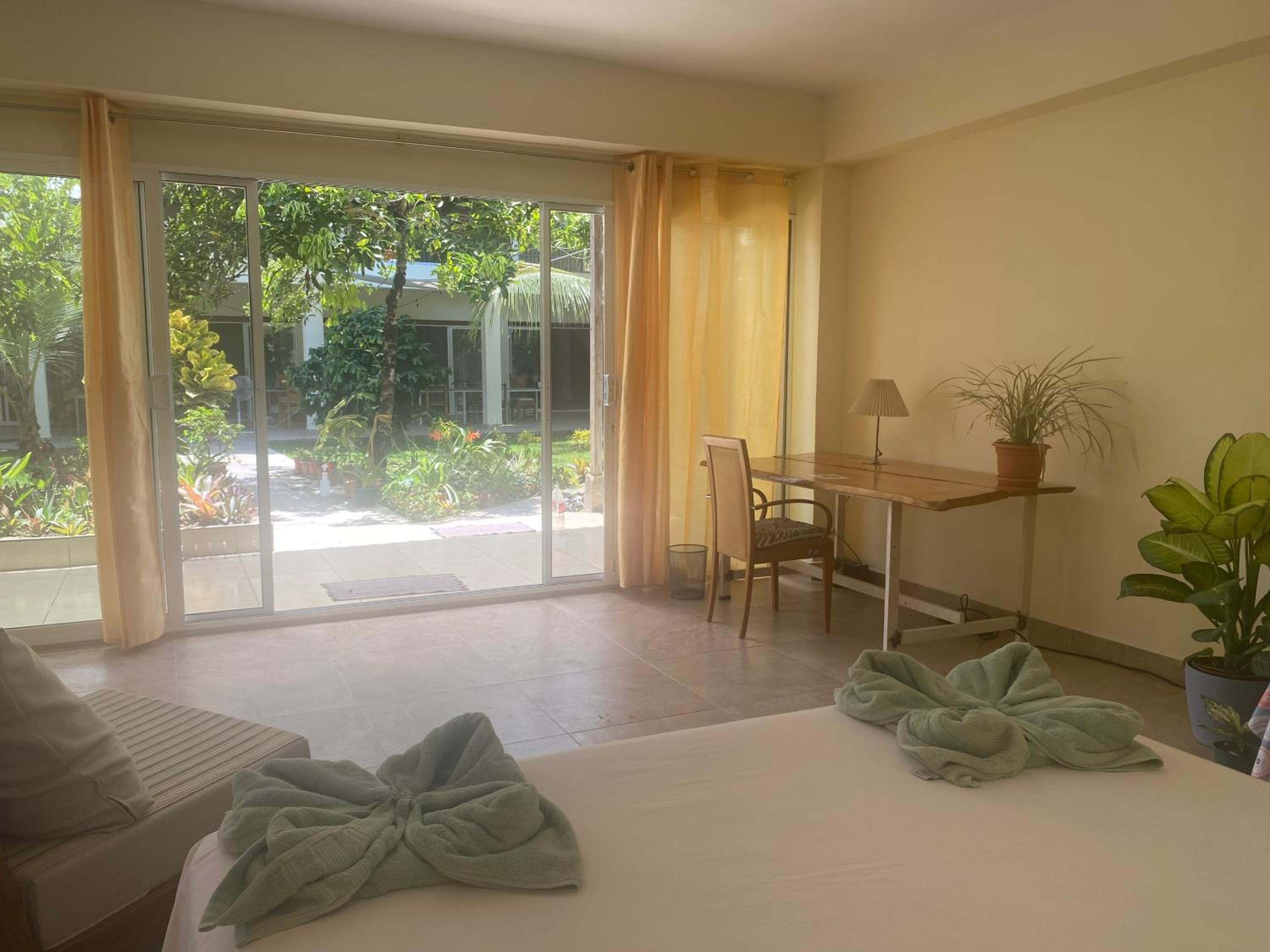 Pura Vida Boutique Apartments