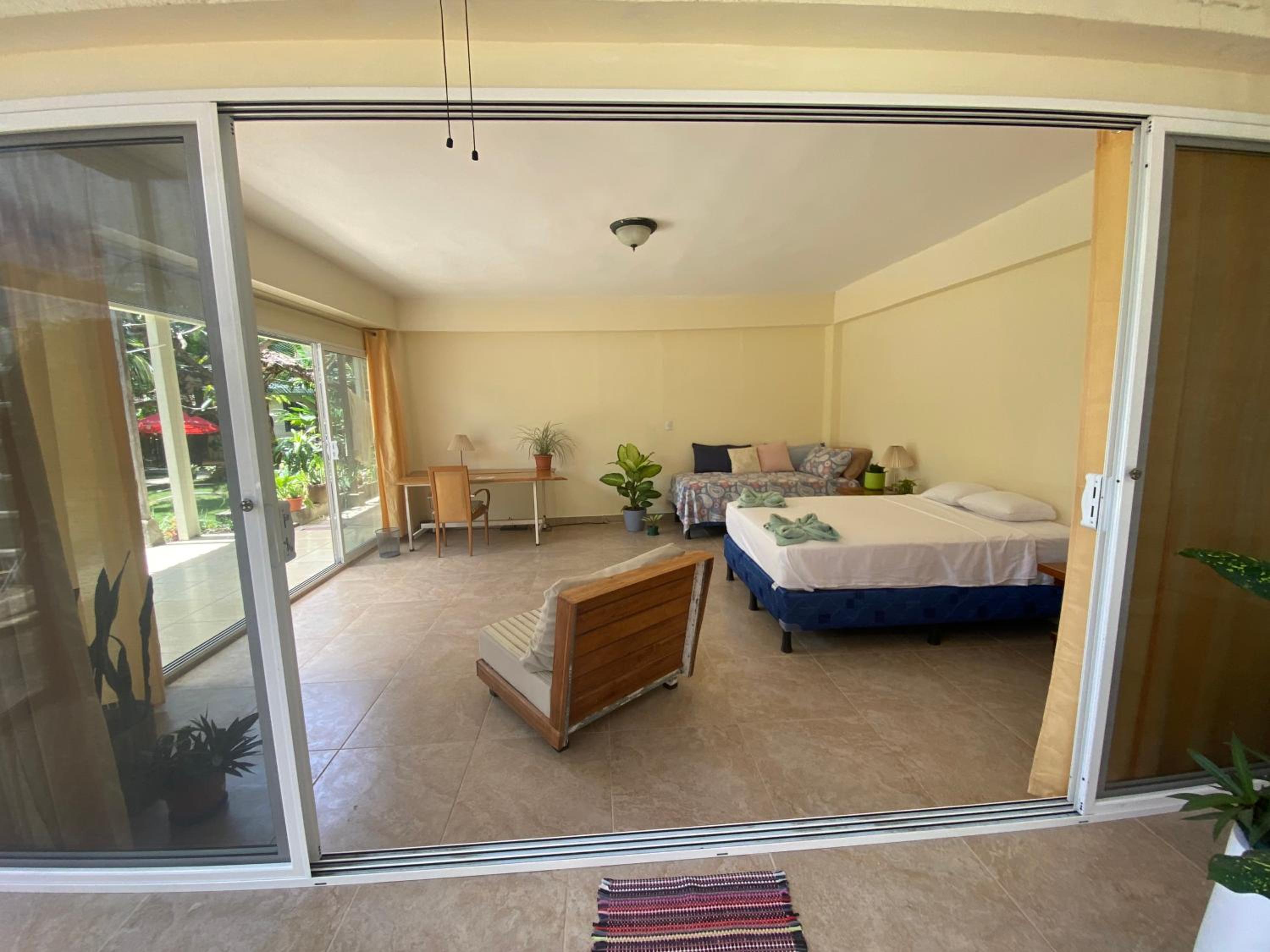 Pura Vida Boutique Apartments