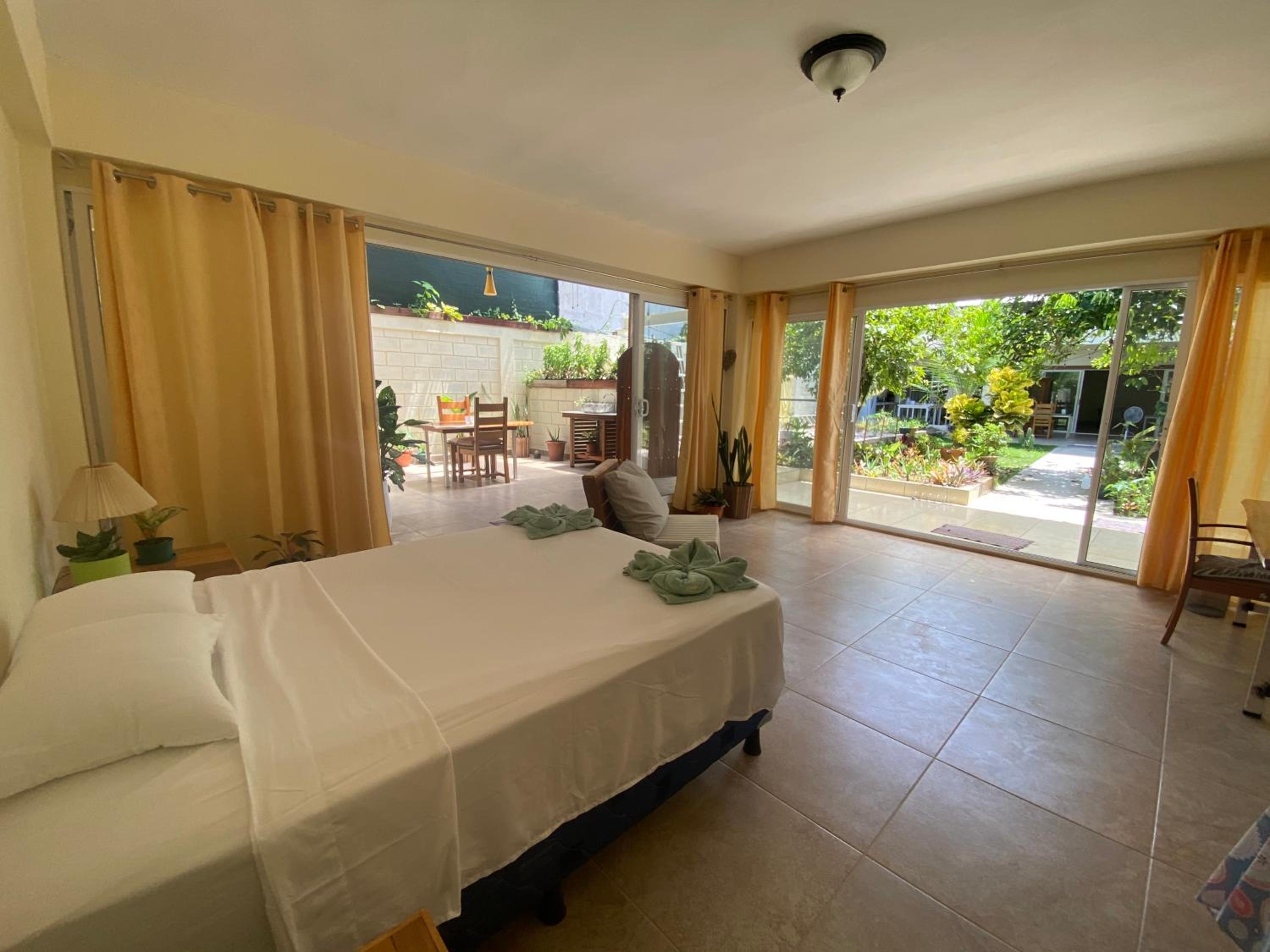 Pura Vida Boutique Apartments