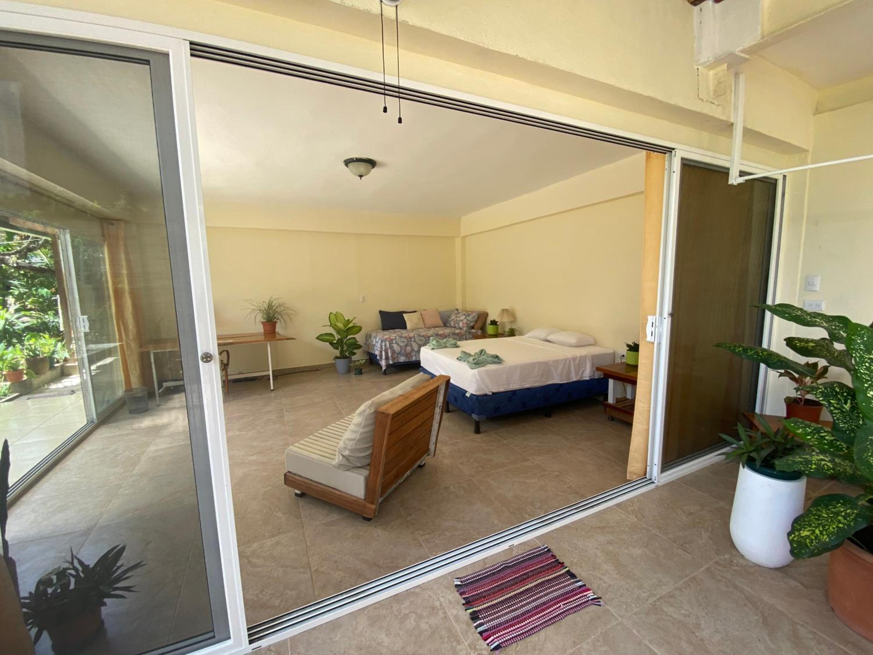 Pura Vida Boutique Apartments