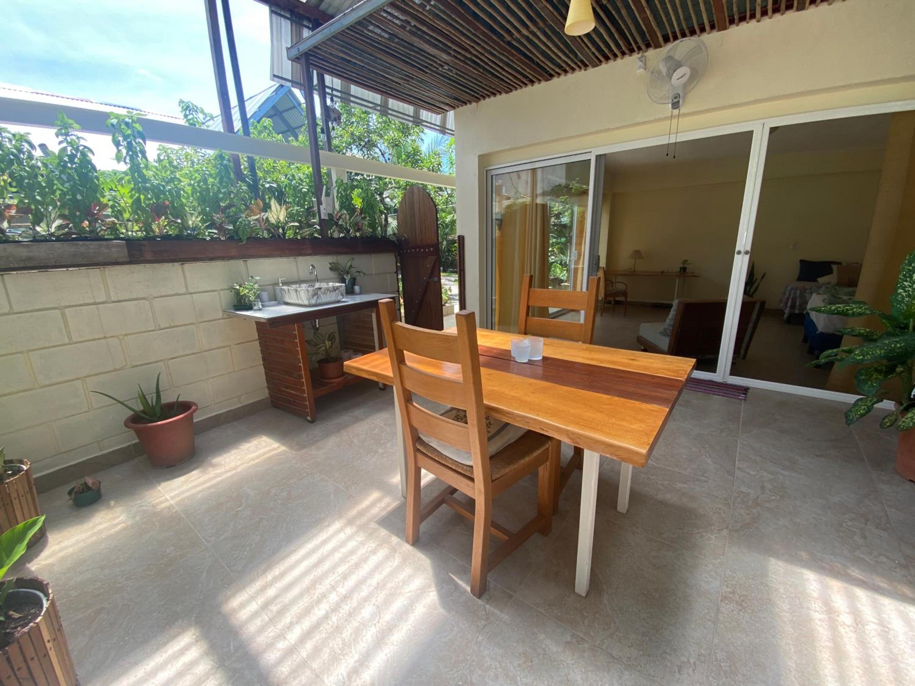 Pura Vida Boutique Apartments