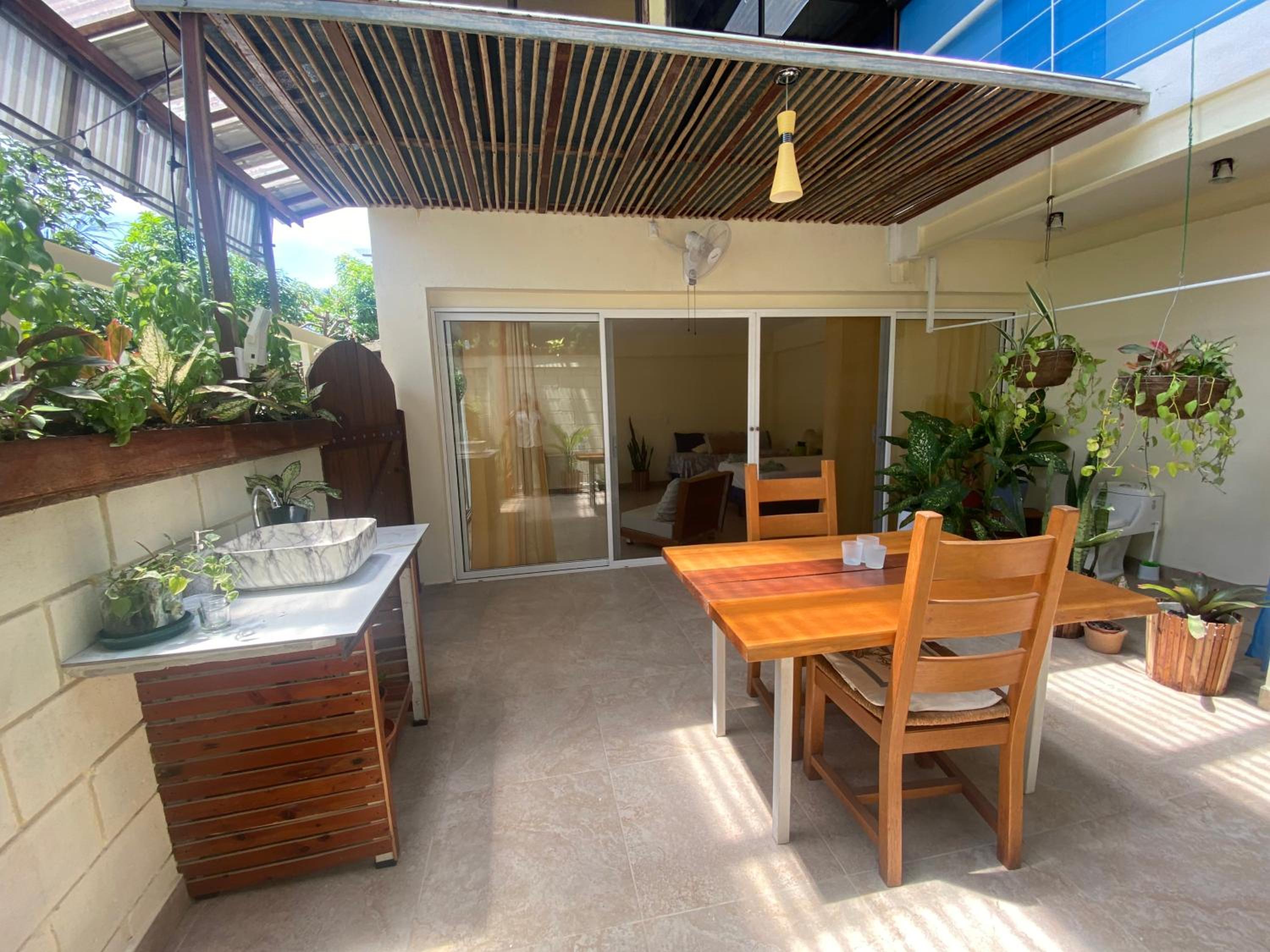 Pura Vida Boutique Apartments