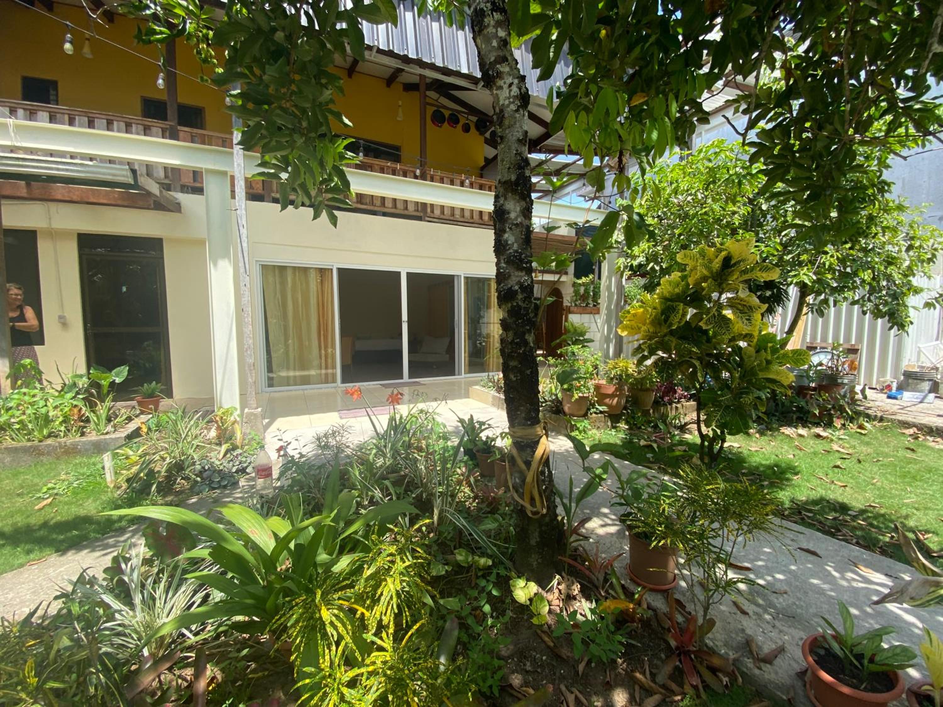 Pura Vida Boutique Apartments