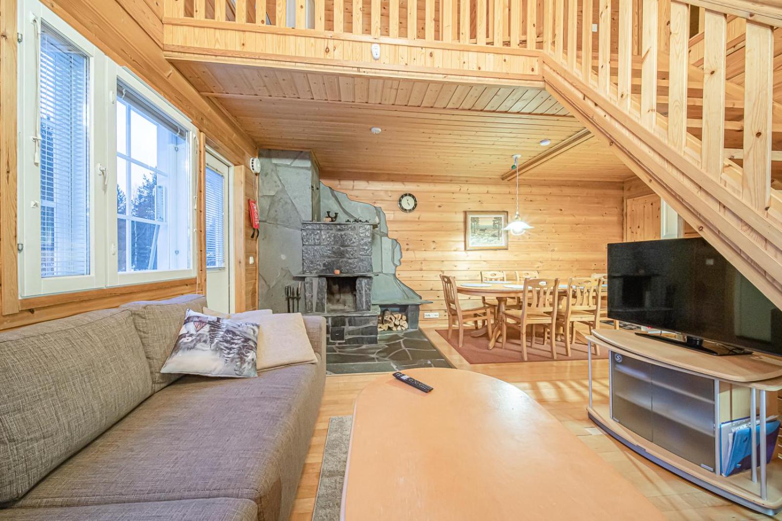 Alpine Chalet Central Ski-in Ski-out, Levi center by Aavalevi