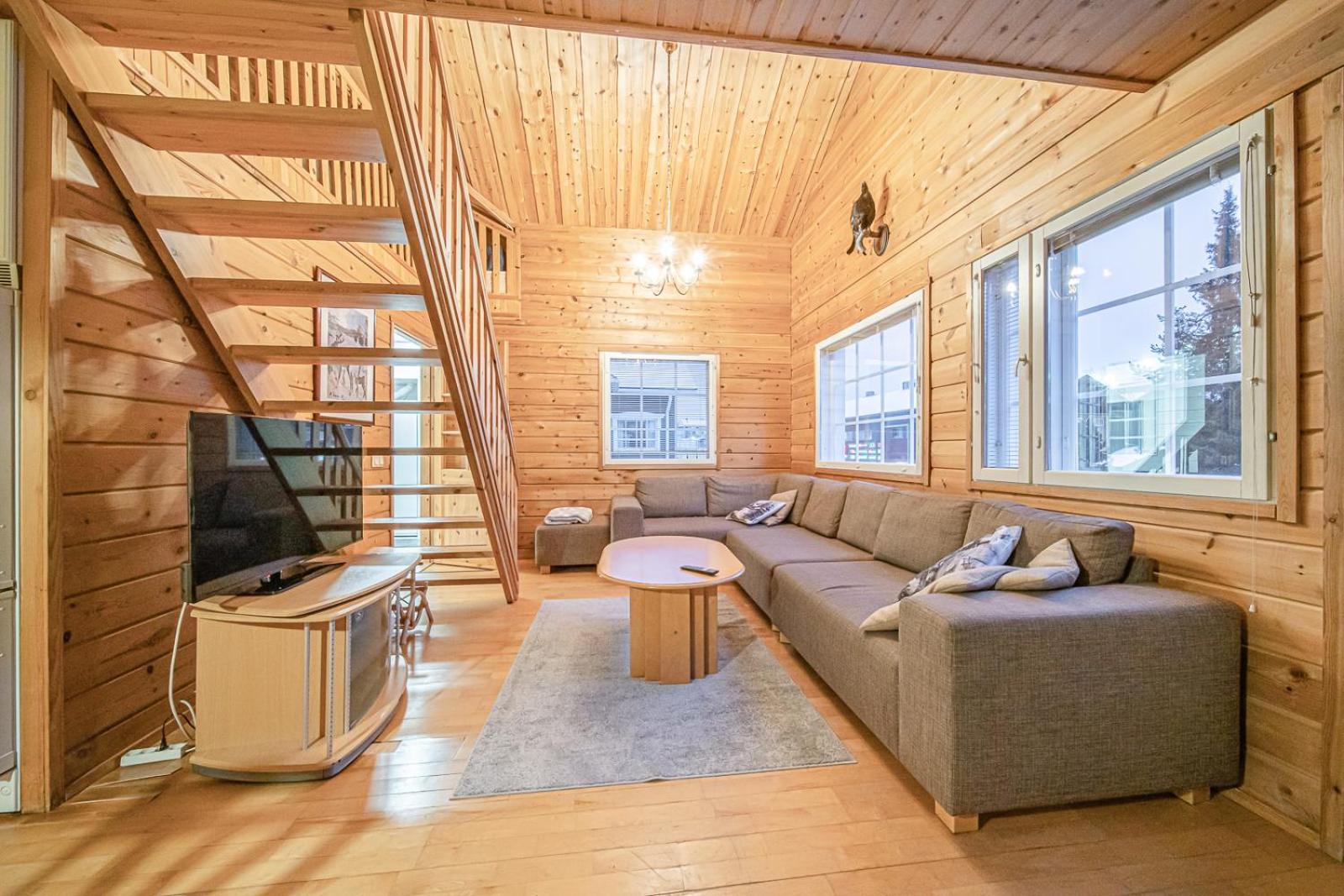 Alpine Chalet Central Ski-in Ski-out, Levi center by Aavalevi