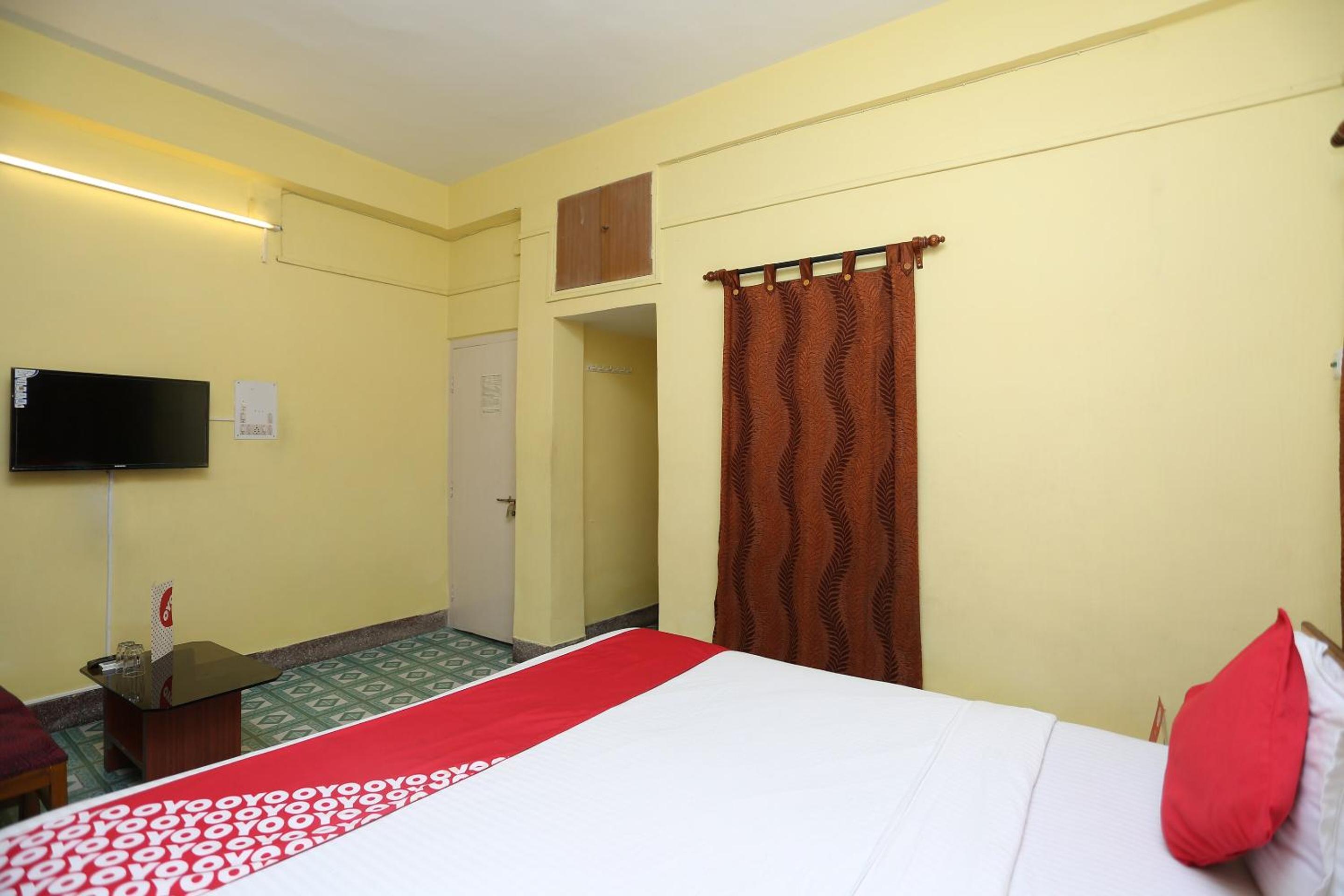 Deb's Guest house