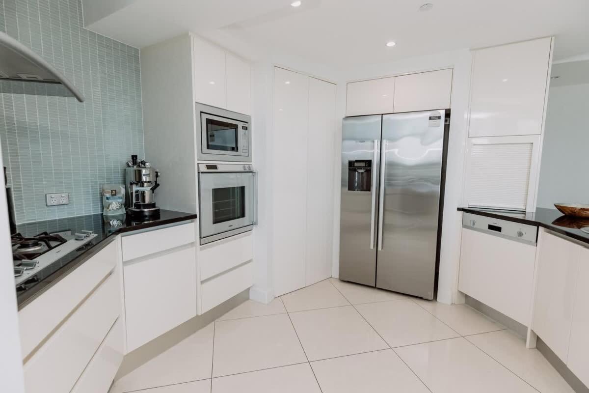 Aquavista Penthouse - Stunning 180 Views