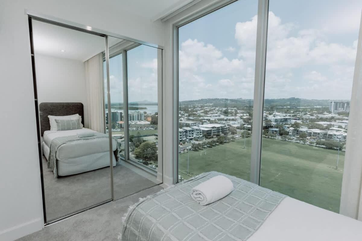 Aquavista Penthouse - Stunning 180 Views