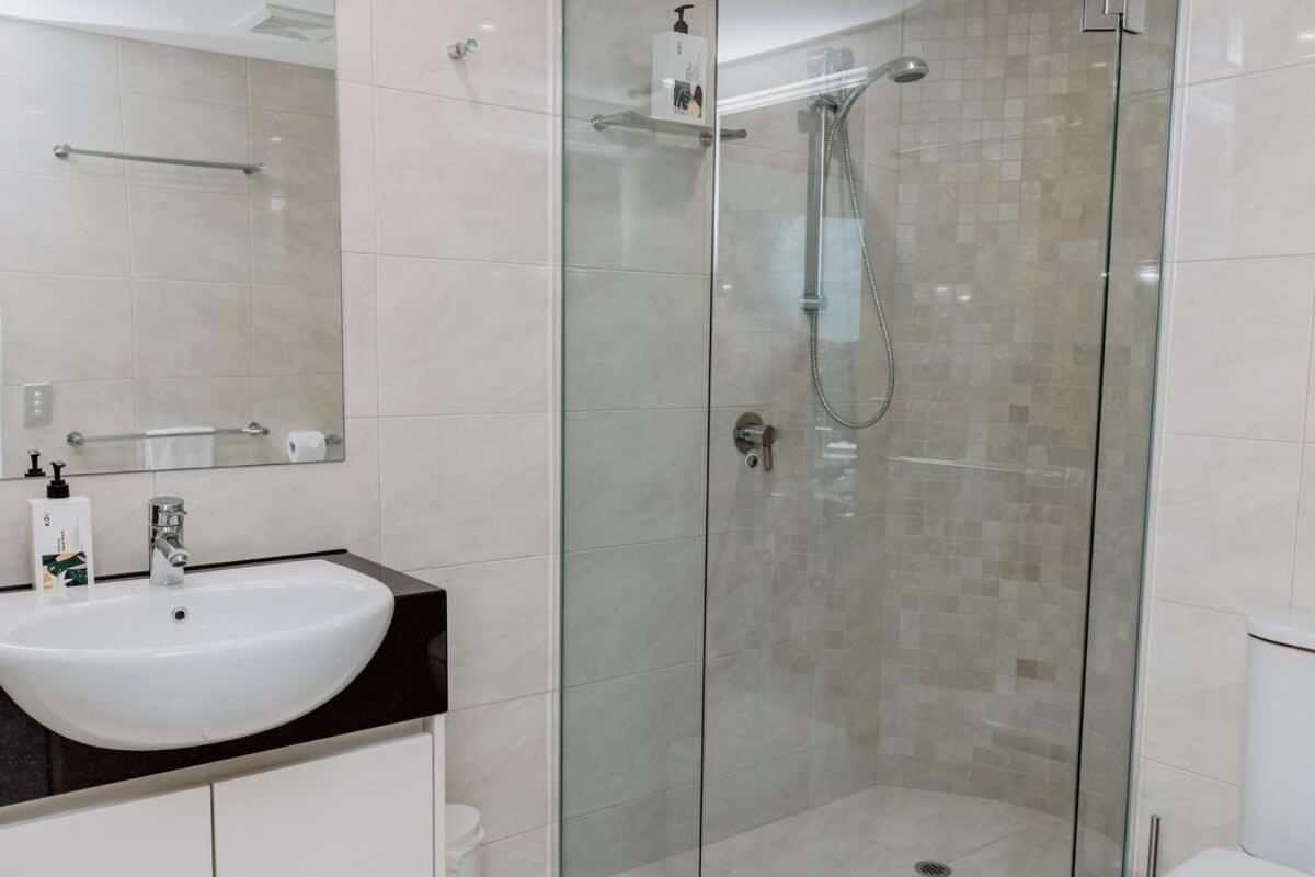 Aquavista Penthouse - Stunning 180 Views