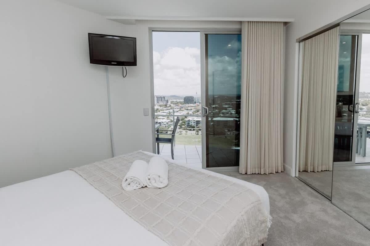 Aquavista Penthouse - Stunning 180 Views