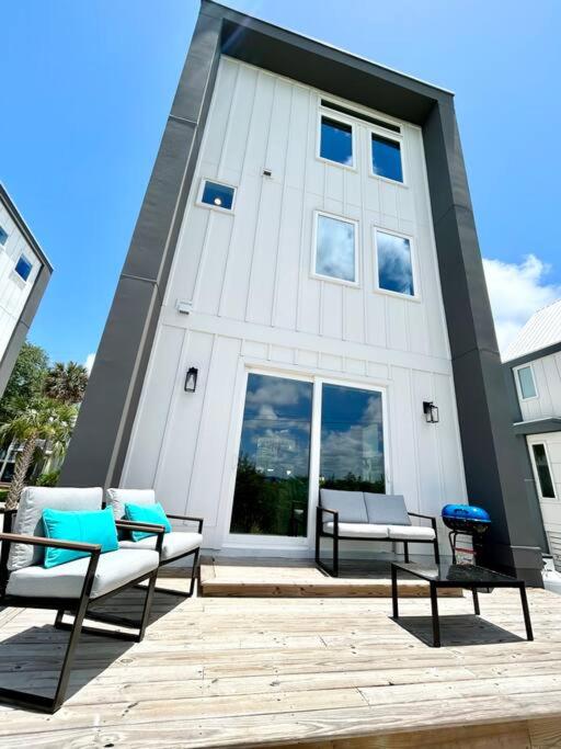 Modern Sanctuary in Saint Augustine view 2