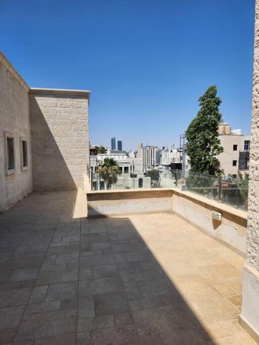 Abdoun Circle Lux Villa 900sqm