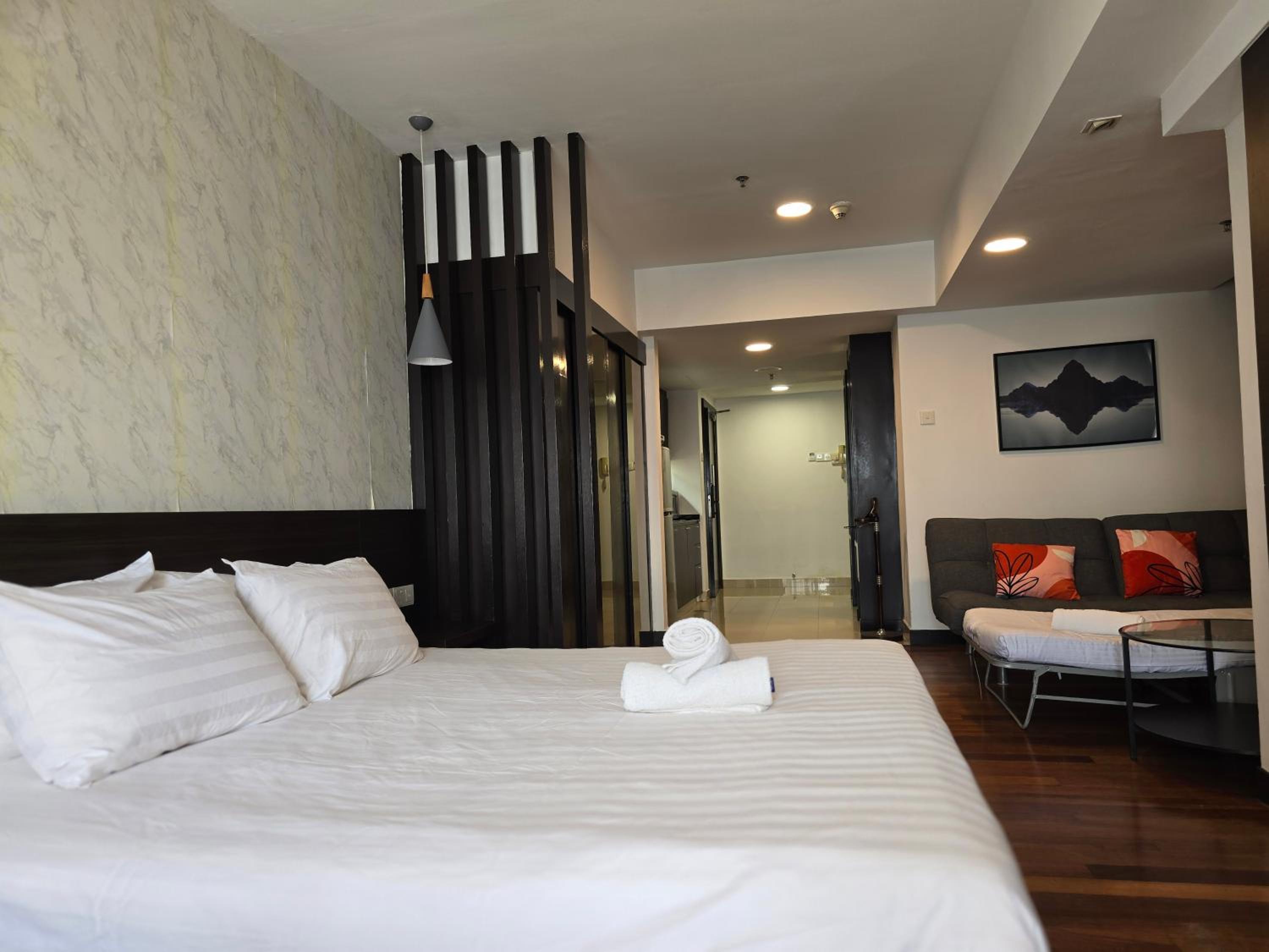 Resort Suite Homestay By SunNest photo 2