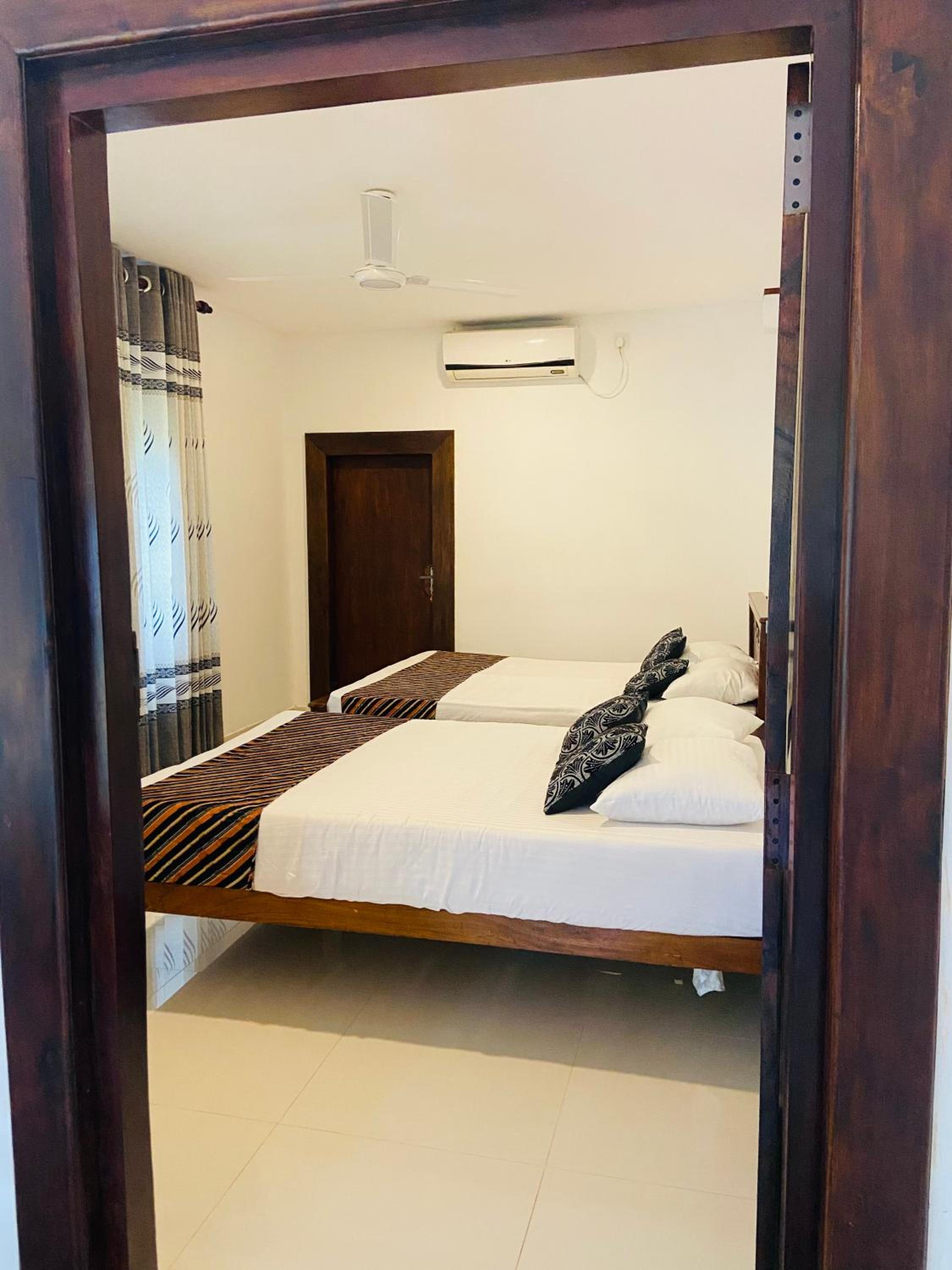Millenium Lodge - Anuradhapura view 2
