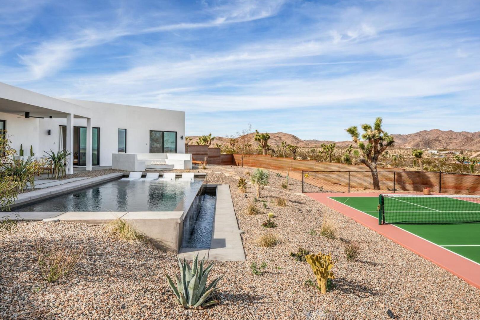 Jupiter House by Fieldtrip - Modern w Infinity Pool Pickleball view 4