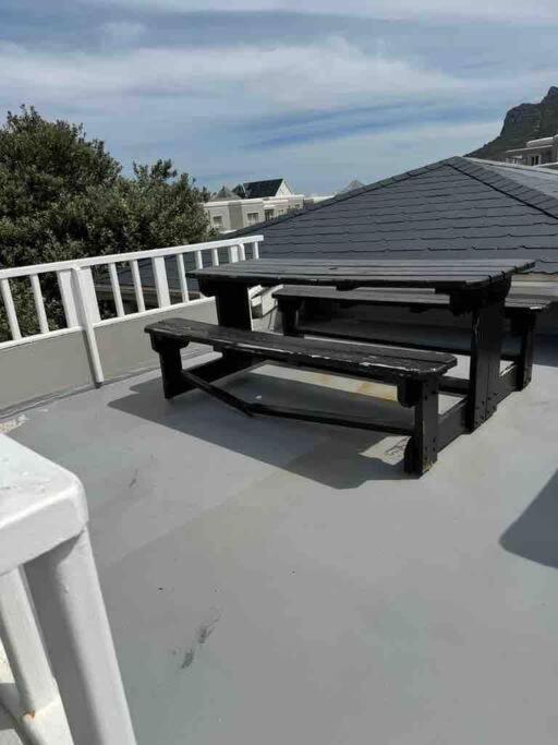 Beach Club Private Trendy Estate Hout Bay view 5